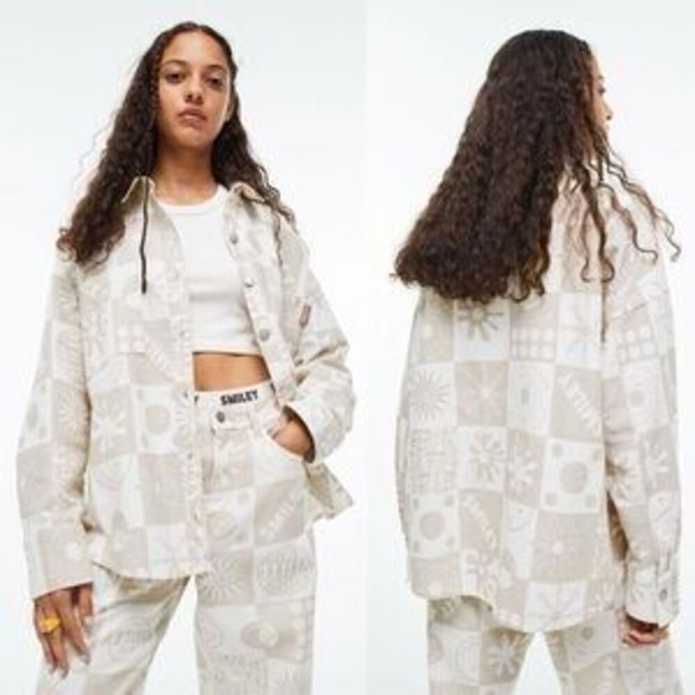 Smiley x H&M Unisex Oversized Tan Beige Graphic Denim Jacket Size Small